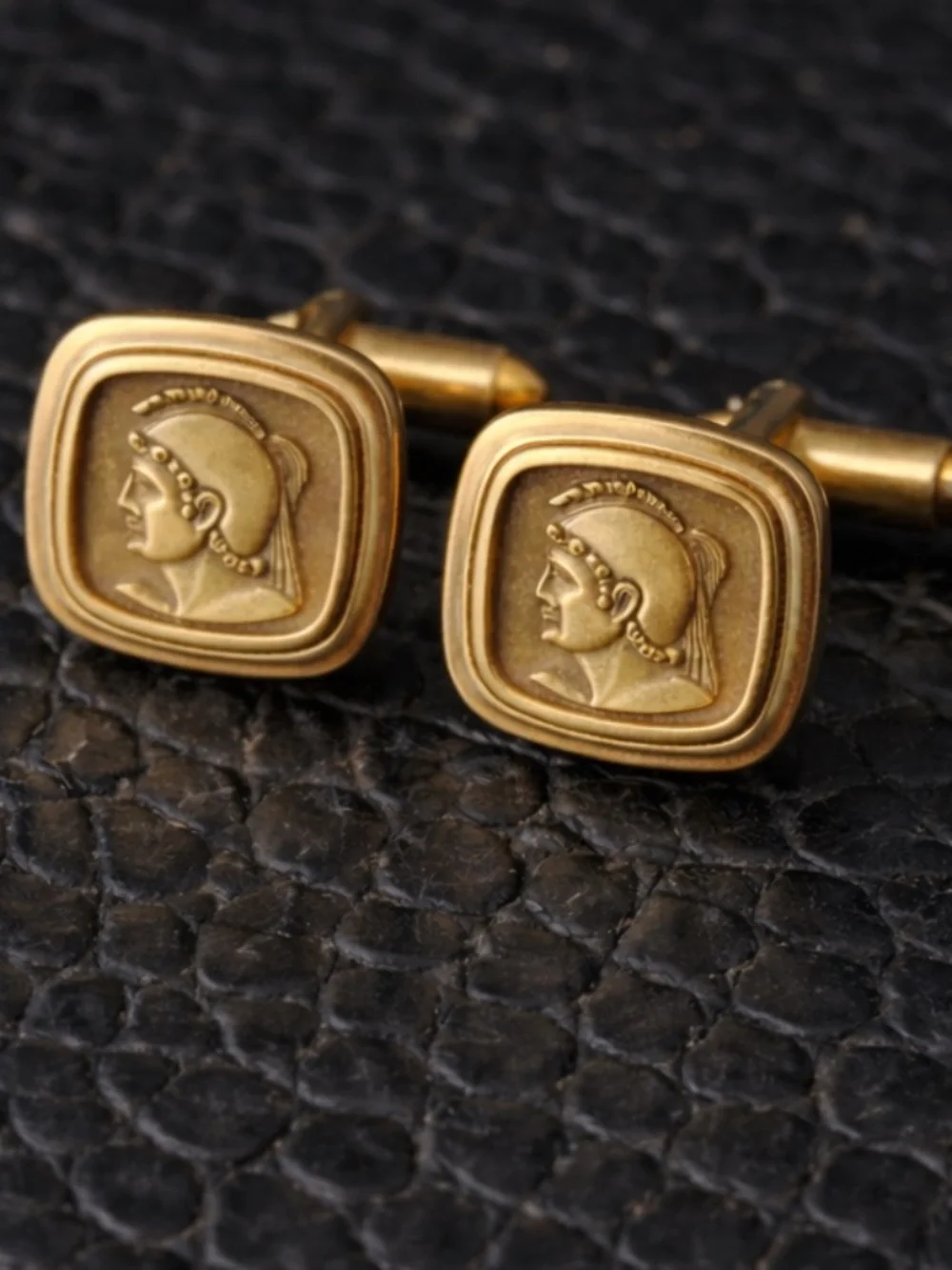 Krementz Roman Warrior Athena Cufflinks Vintage Art Deco Gold Tone Square